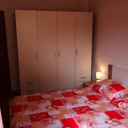 Apartament Michael Drvenik Veliki