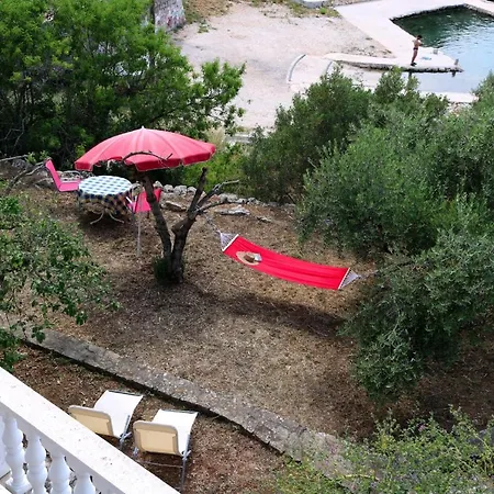 Apartament Michael Drvenik Veliki